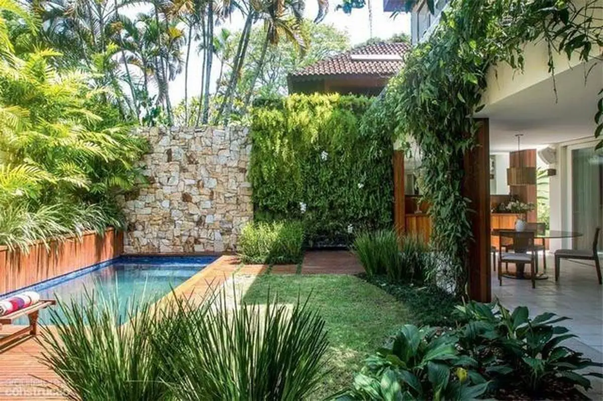 Green Patio Wall Around