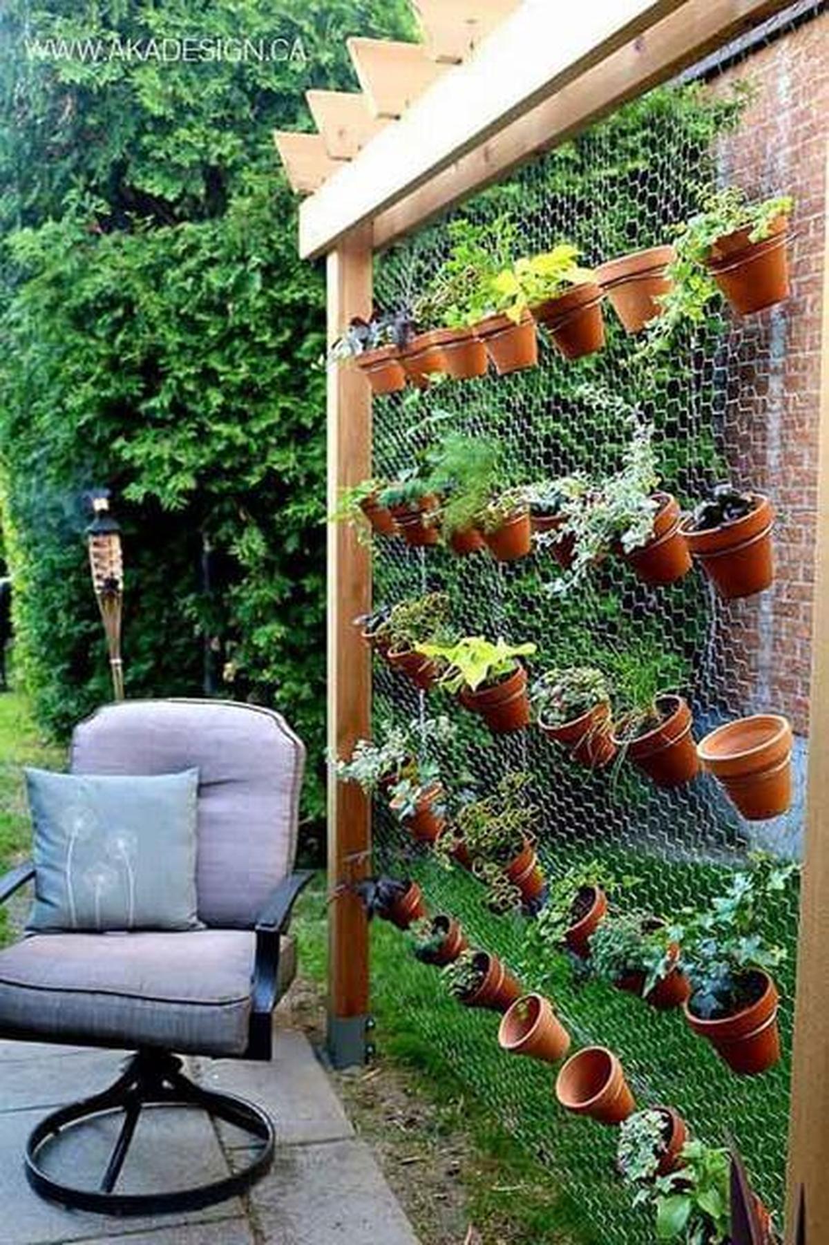 Wire Netting Free-Standing Vertical Garden