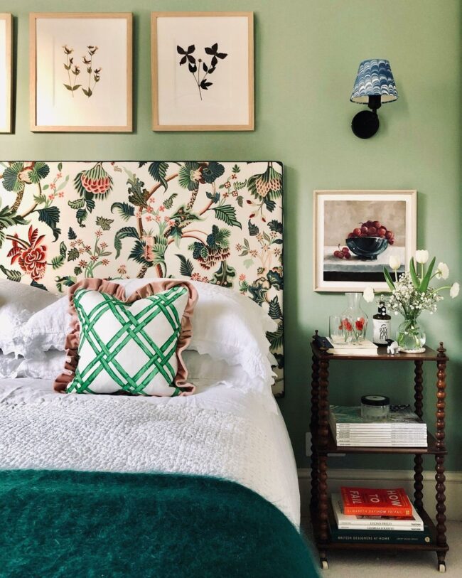Charming Retro in Lush Green