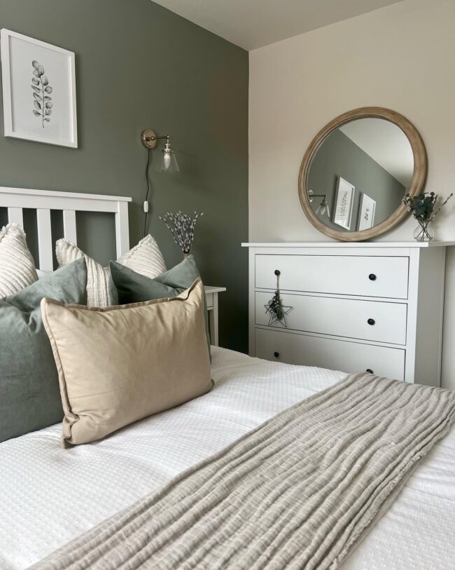 Chic Green Glamour