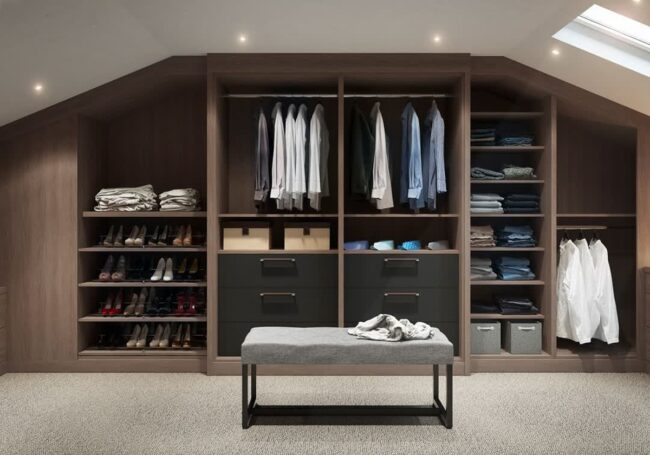 Stylish and Tidy Closet Bliss