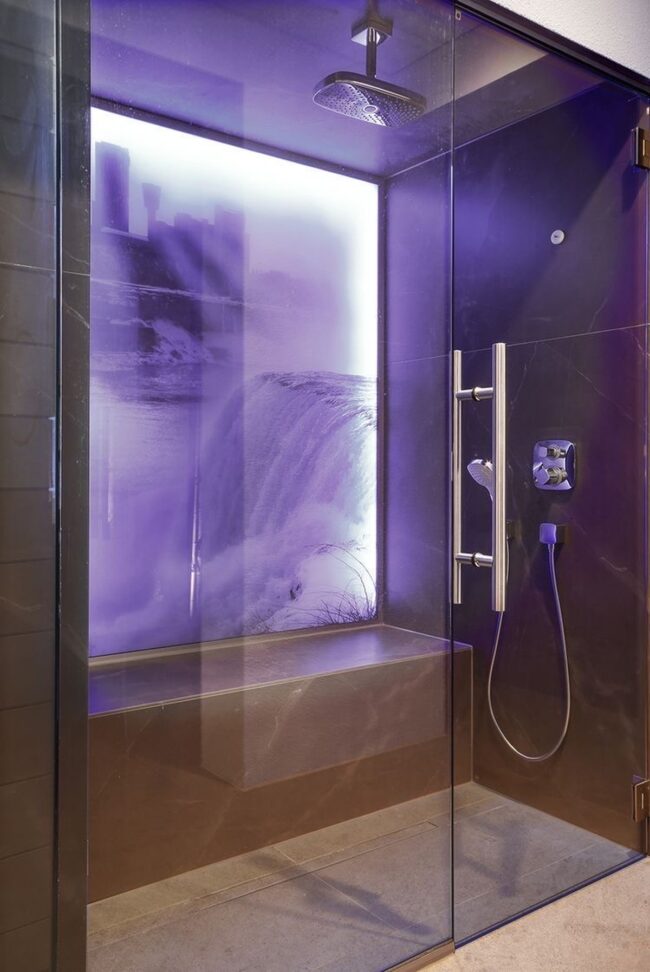 Sophisticated Spaces in Violet