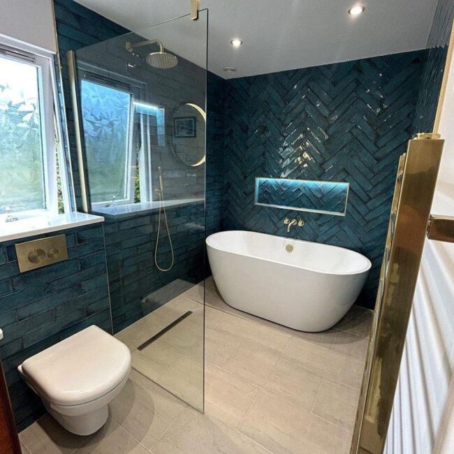 Timeless Herringbone Tile Bathroom Style